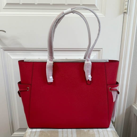 Michael Kors Gilly Large Drawstring Travel Tote in Bright Red - Picture 10 of 16